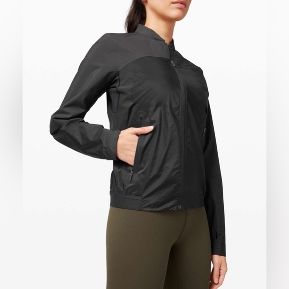 Lululemon Run On Jacket Size 8 - Picture 1 of 9